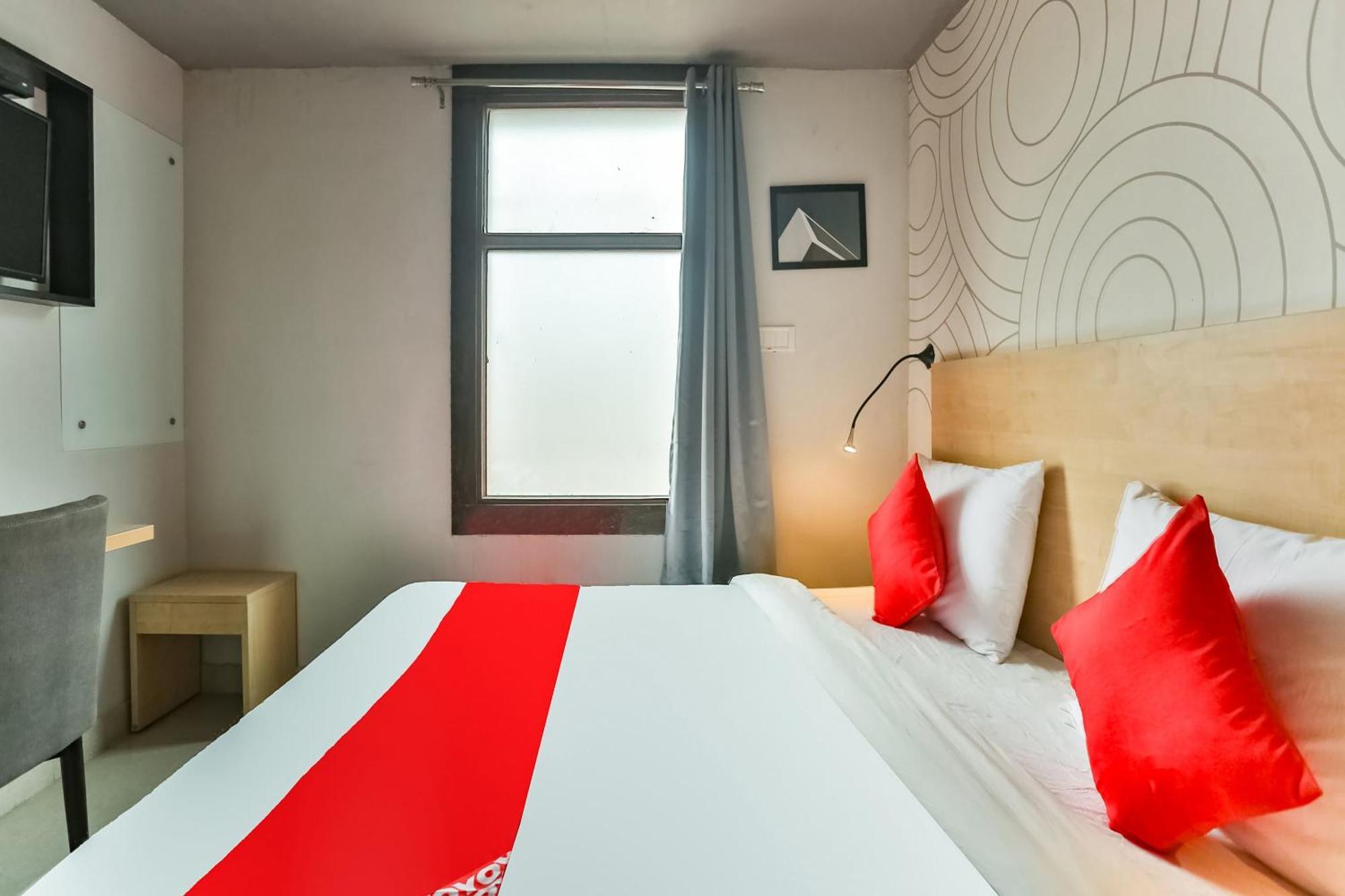 Hotel O Happy Inn Delhi  Exteriör bild